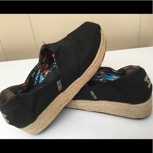 Ladies slip on shoes